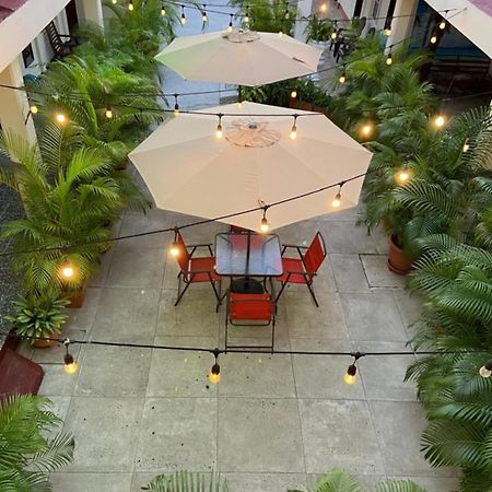 Hotel El Reformador Пуэрто-Барриос Экстерьер фото